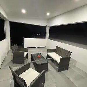  Holiday home Salt St Lucia